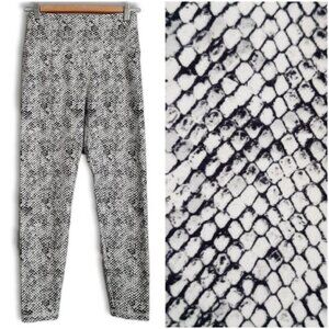 BALANCE COLLECTION \ High Waist Crop Yoga Leggings Snakeskin Print B&W Sz M